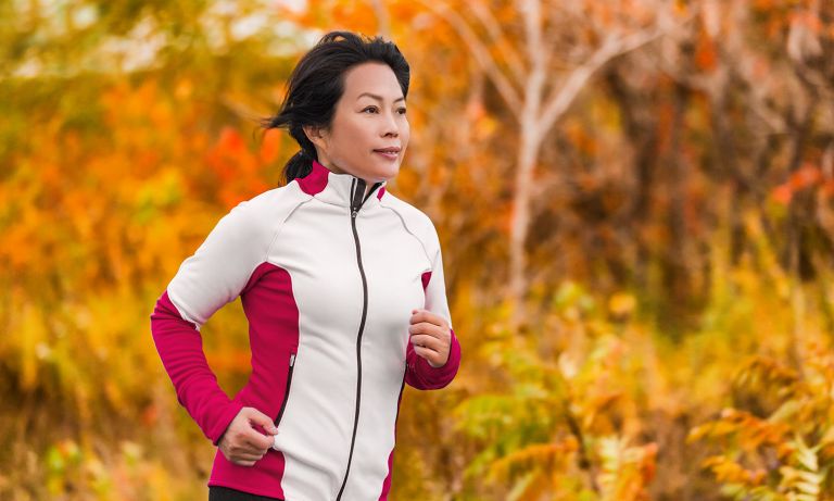 Try These Exercising & Dressing Habits to Enhance Physique and Prevent Cold in Autumn