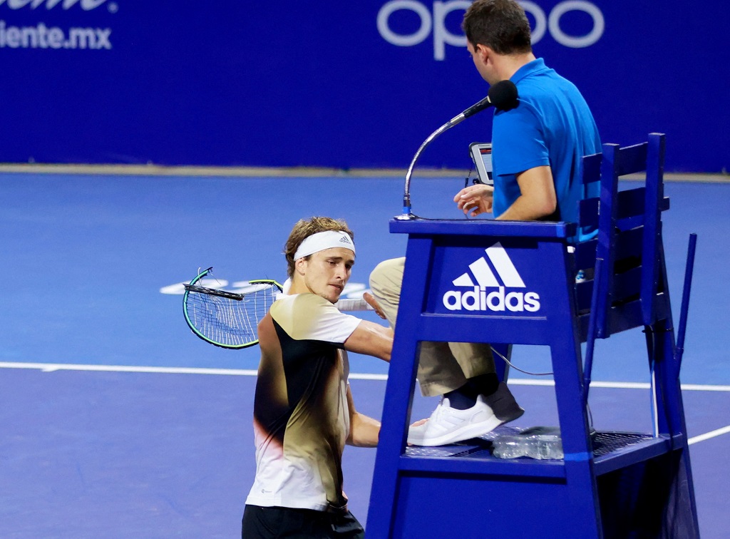 German Golfer Alexander Zverev, Ranked Third in the World, Hits the Referee's Seat with his Racquet