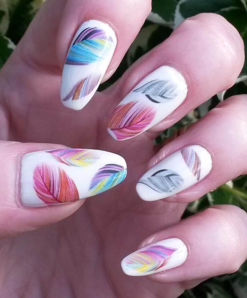 45 Mind-blowing Feather Nail Art Designs | Kevin blog