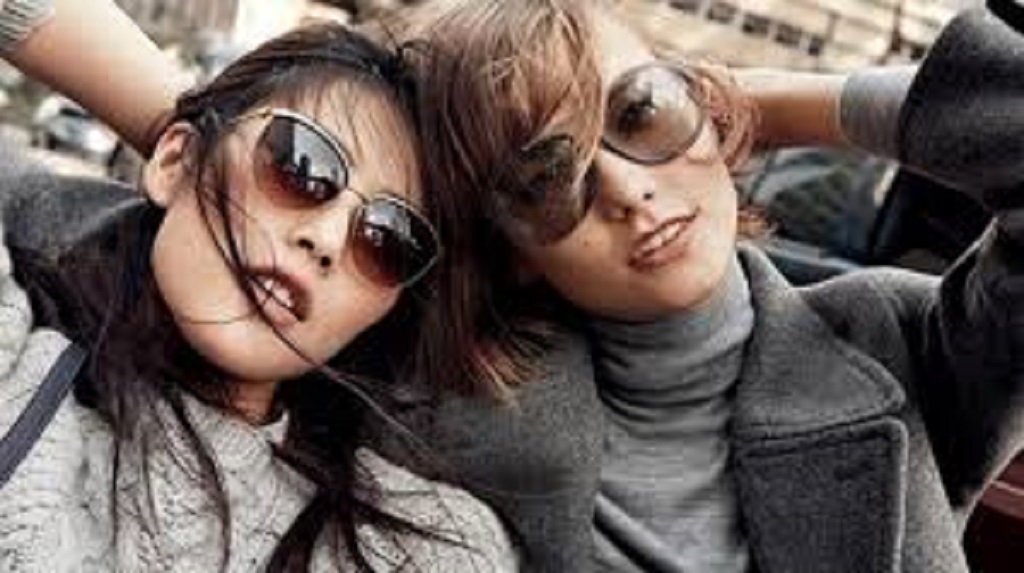 What Are the Luxury Sunglasses Brands and Popular Styles